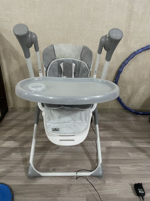 Продам детский стульчик для кормления и люлька- качалка два в одном