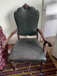 Jilt-Doua scaune  vechi deosebite din piele, tip tron