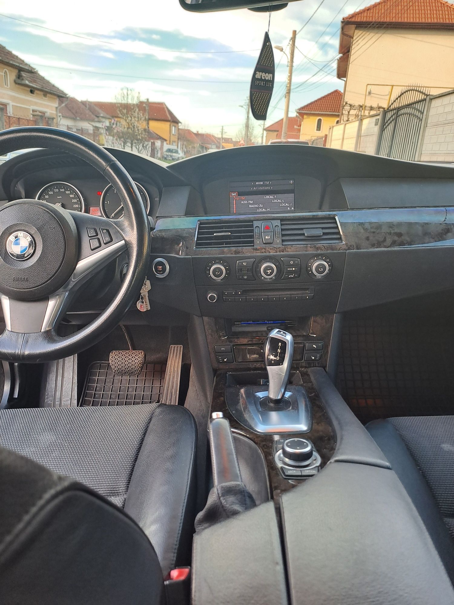 Bmw e60-520 Motorină motor n47 2000 anul 2009 preț 6800 e asigure,itp,