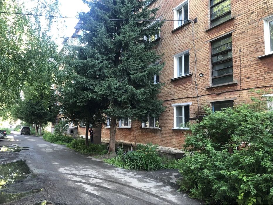 Продам 2-х комнатную квартиру на огоньке. Торг!!!