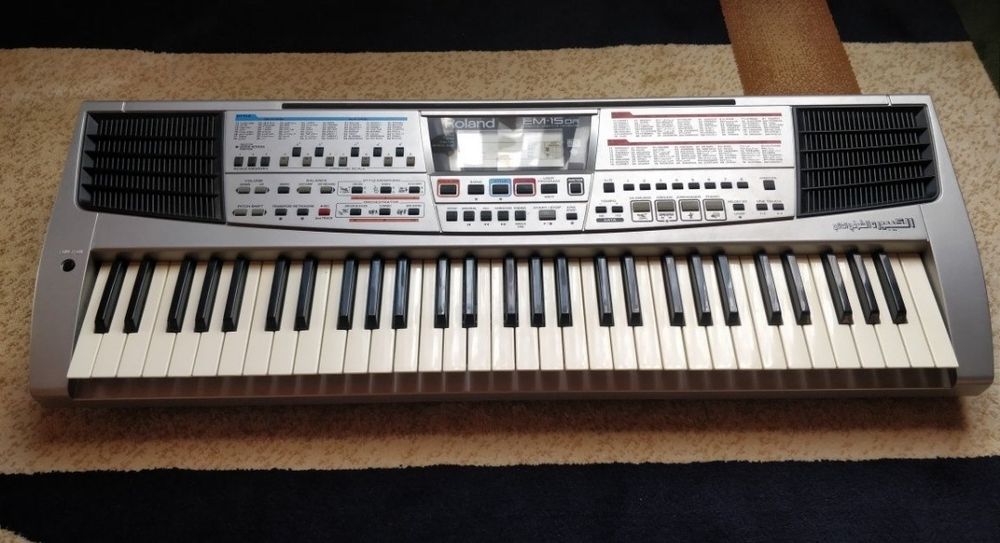 Roland M-15 OR sintizator yangi