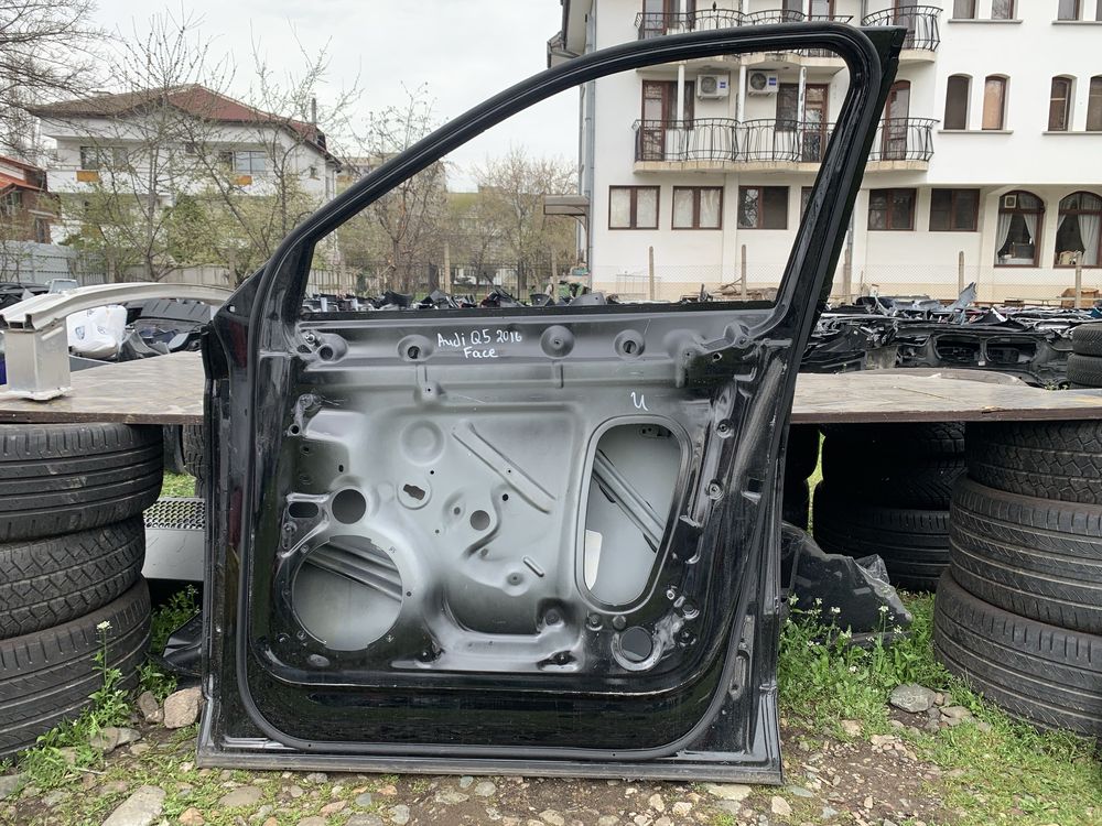 Врата Audi Q5