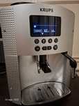 Espressor automat Krups Espresseria Essential EA815E70