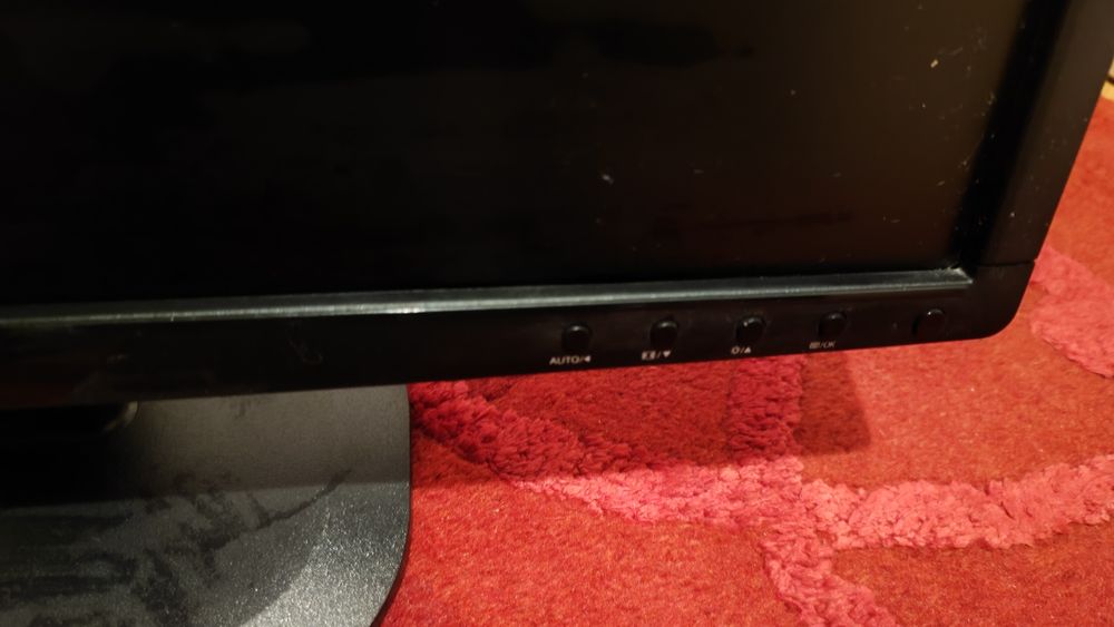 Монитор Phillips 221V2 - за ремонт или за части.