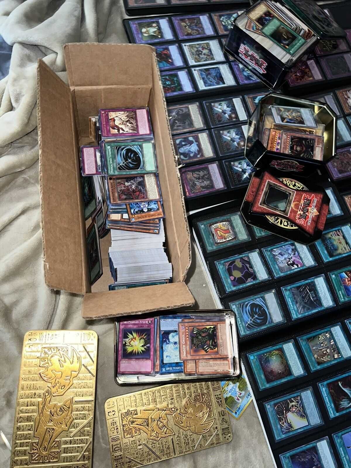 Yu-Gi-Oh!Bulk 1000 карти 50 фойл+Sleeves