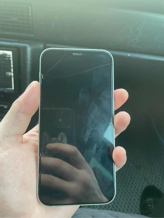 Iphone 12 срочноо!