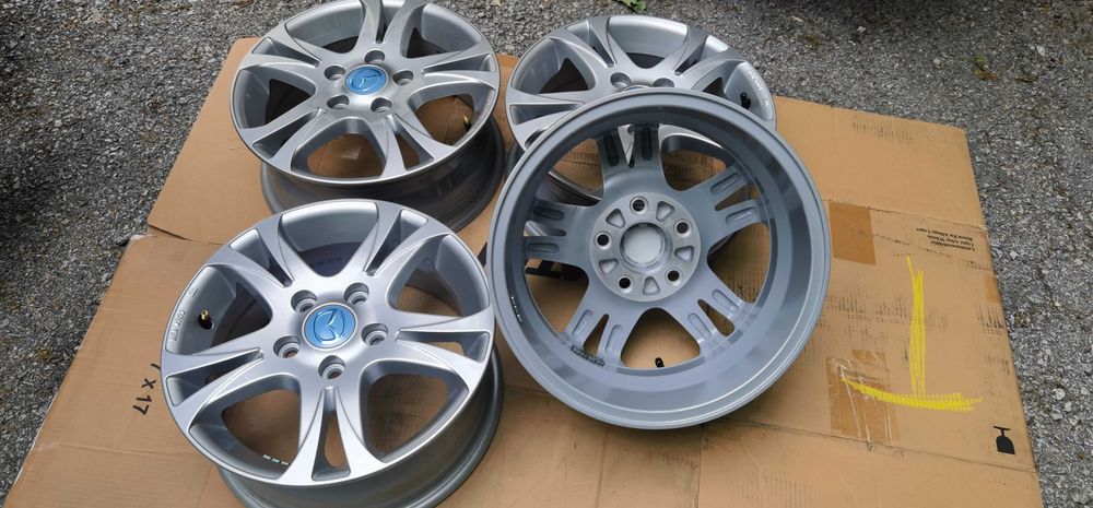 Чисто НОВИ 5  114,3  15 Цолa Mazda/Мазда