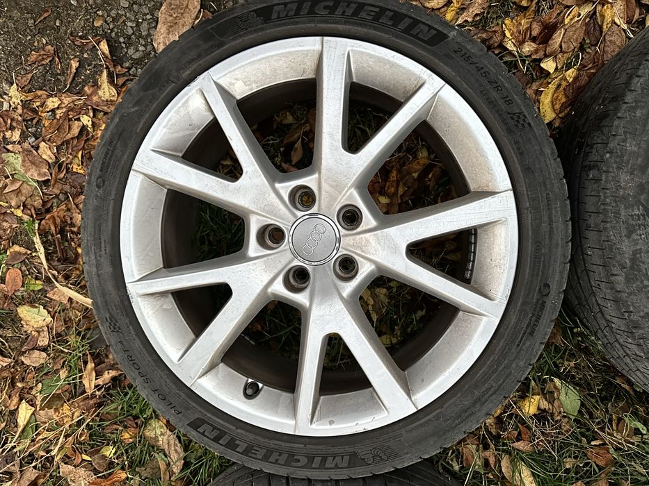 Jante cu tot cu cauciuc Audi Q5 20018 5x112  215 45 r18