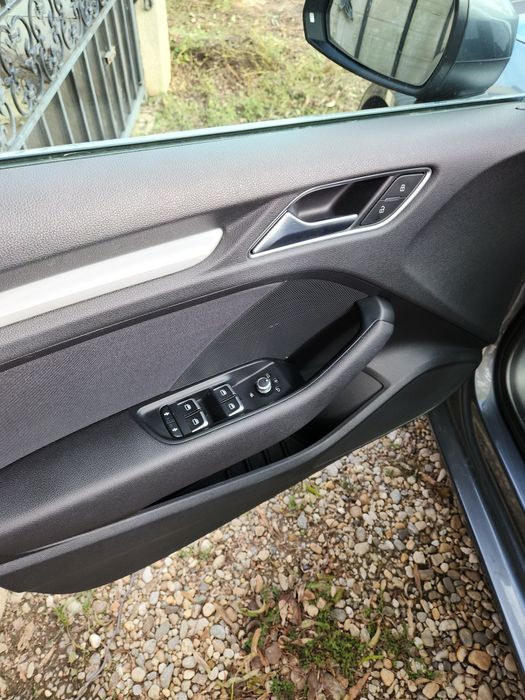 Vand Audi A3 sedan diesel automat.