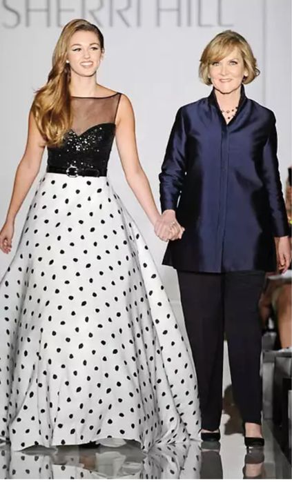 Бална рокля  “Sherri Hill”