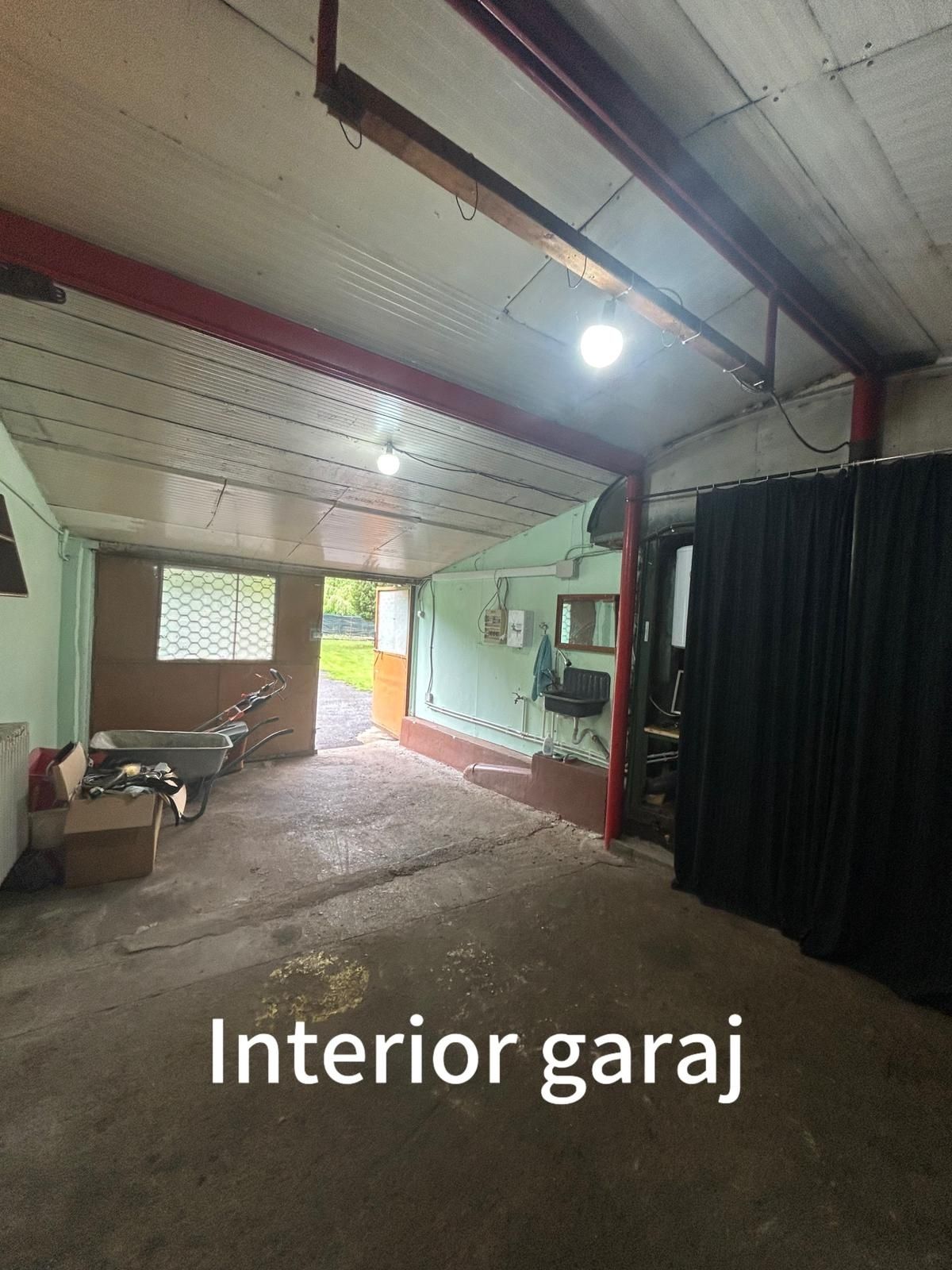 Cabană de vânzare