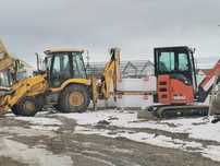 Închiriez buldoexcavator și alte utilaje pt constructii
