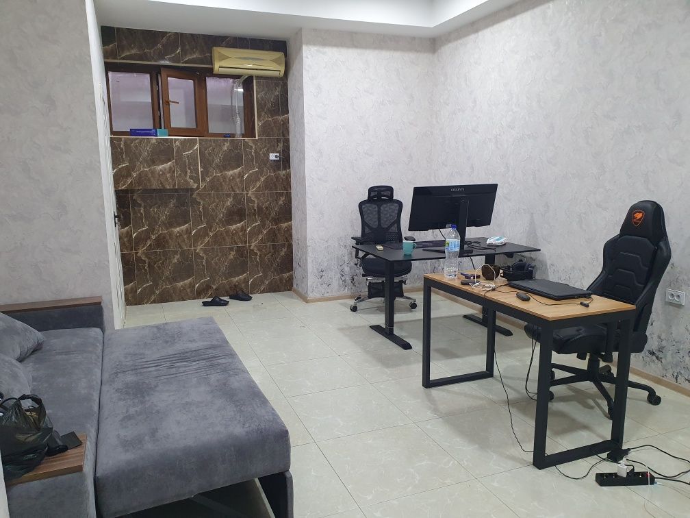 Продается офис комната Жангох, метро Гафур Гулом 33м2 цоколь