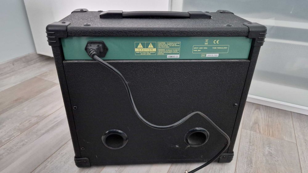 усилвател за бас китара STAGG BA20