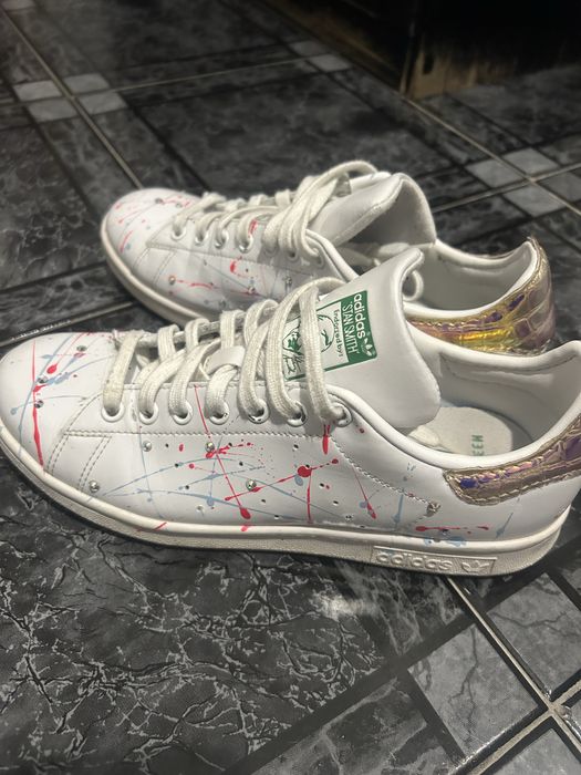 Adidas size 40 запазени ,липсват няколко кристалчета