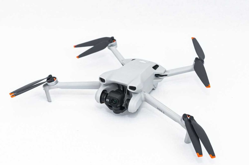Drona DJI Mini 3 + RC - telecomada smart