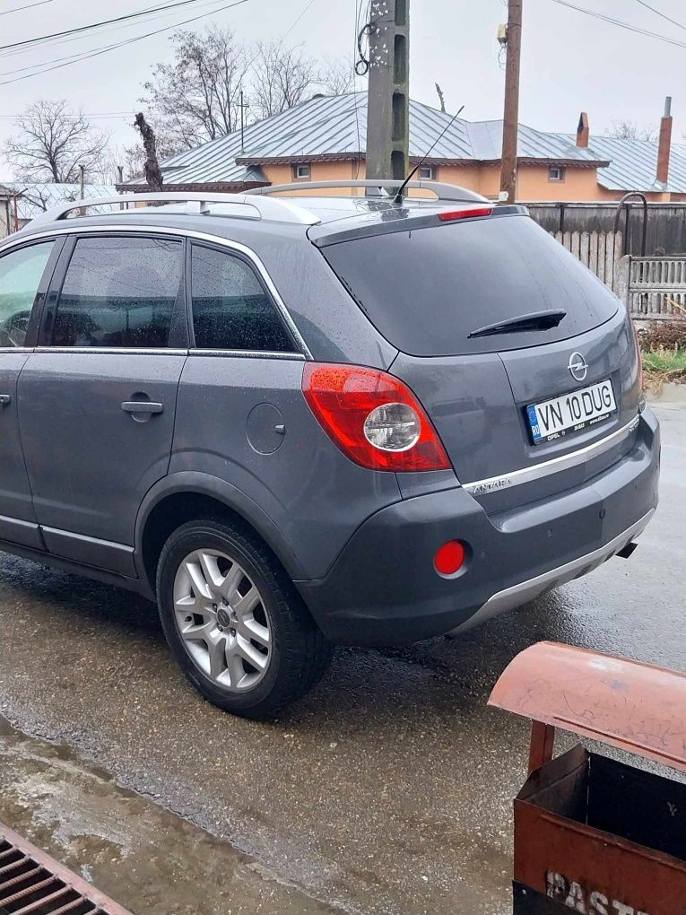 Vând Opel antara