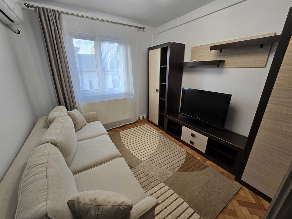De inchiriat, apartament cu 3 camere in Gheorgheni