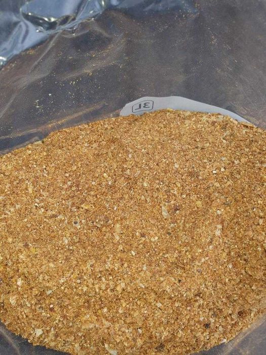 Vindem in cantitati mari orz, lucerna peleti, gluten de porumb.