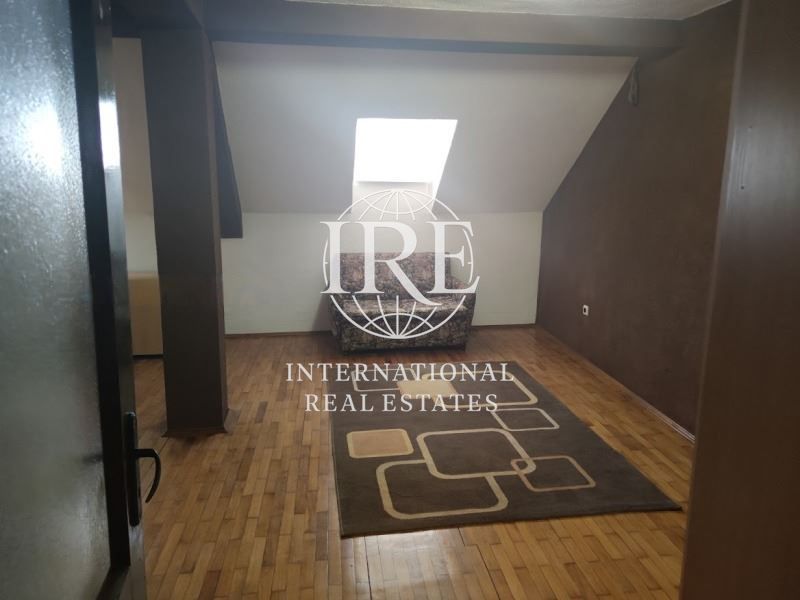 Продава се Многостаен апартамент в Варна, Колхозен пазар - 210 кв.м за 1953 €/кв.м - Снимка #6