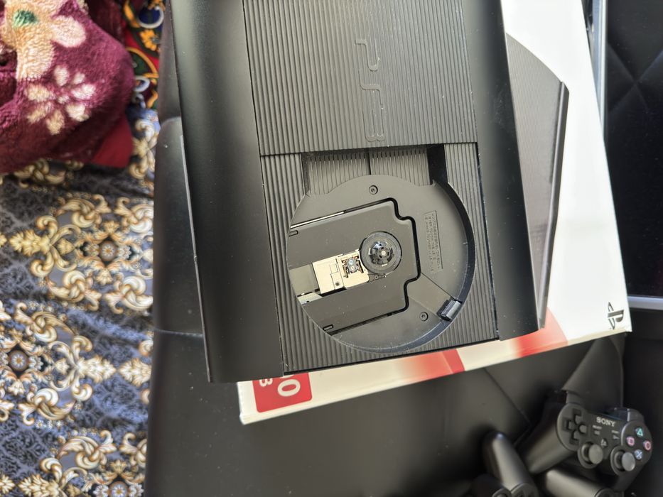 Plastation 3 super slim 500GB