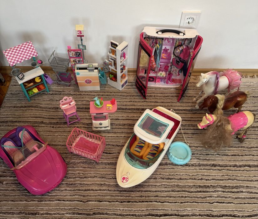 Jucarii / Lot / Colectie Barbie Mattel