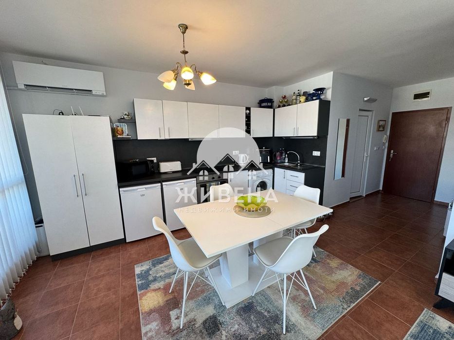 Продава се Двустаен апартамент в с. Кранево, Област Добрич - 80 кв.м за 1063 €/кв.м - Снимка #3