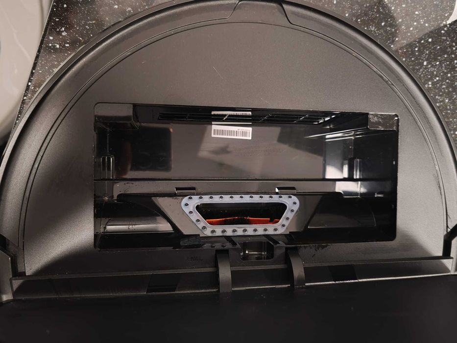 Aspirator robot Roborock E5 – stare foarte bună, funcționează perfect