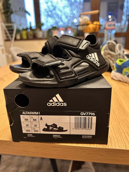 Детски обувки от 18 до 22 номер запазени