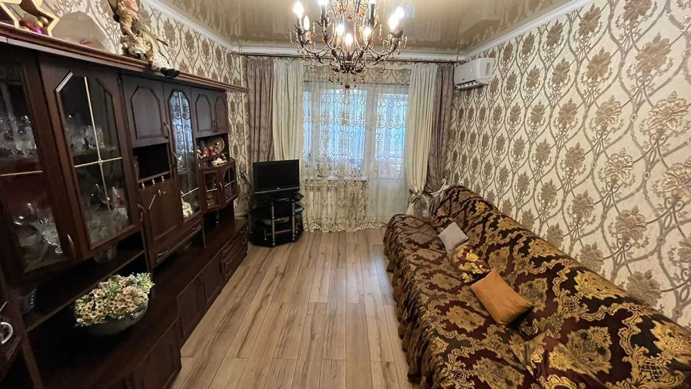 Мягкая мебель. Диван и 2 кресла