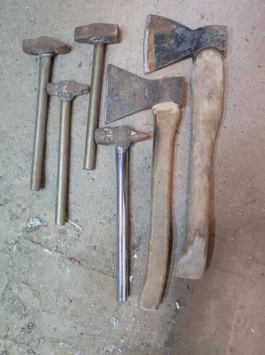 Продаю молотки металлические