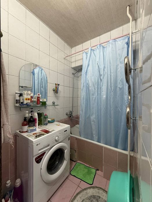 Продаётся 3х комнатная квартира  Юнусабад 8 Кирпичный дом