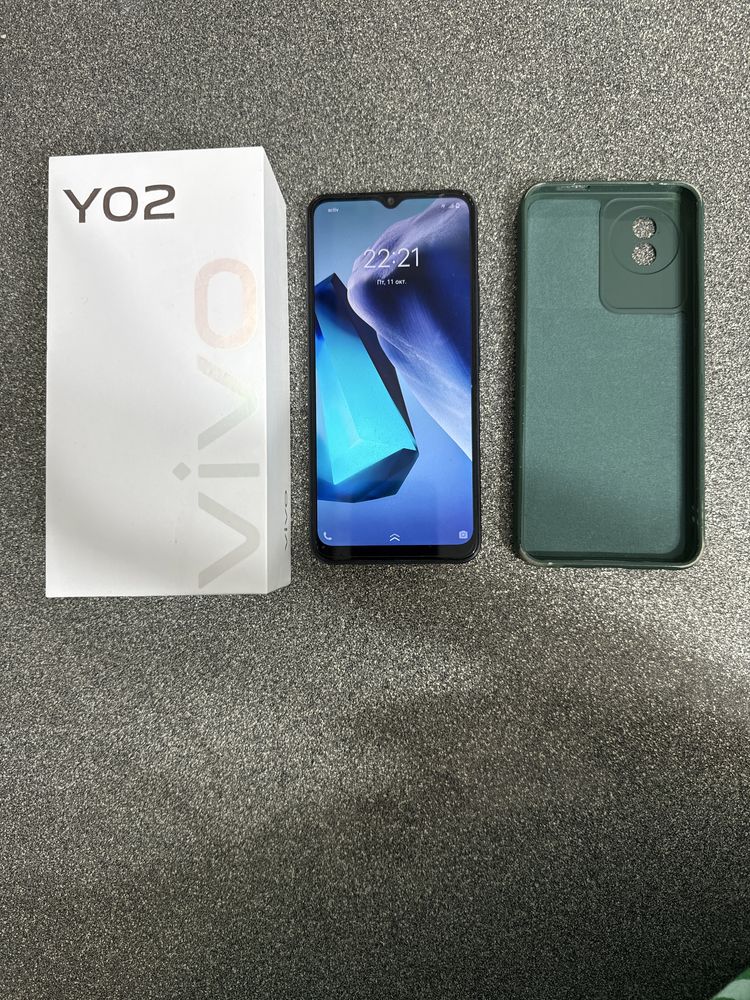 Продаеться смартфон Vivo Y 02
