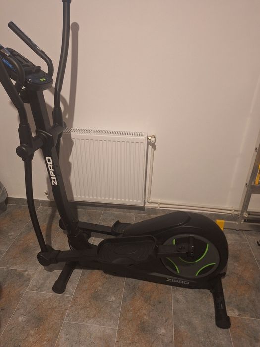 Vand Biciceta fitness eliptica Zipro Heat  iConsole