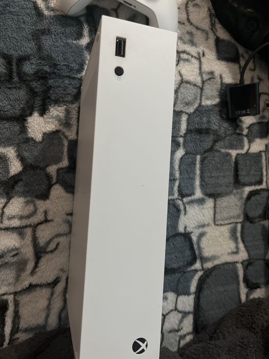 Xbox series s cu 2 controlere