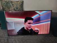 Телевизор Yasin Smart TV 42 дюймов