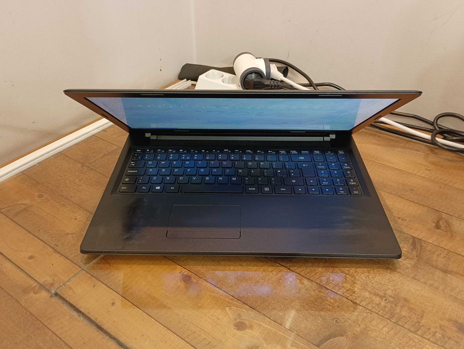 Лаптоп Lenovo IdeaPad 100 - 15IBD i3 5005U / 15,6"
