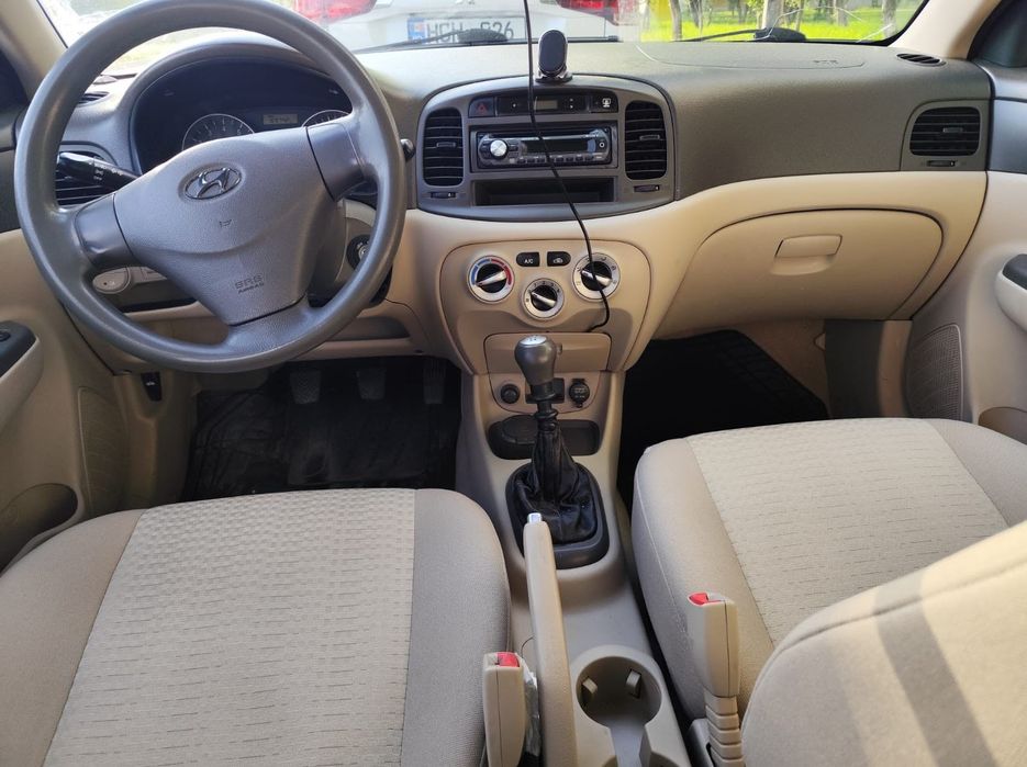 Hyundai Accent 1,4 benzină + GPL, butelia mai este valabila 9 ani, CP
