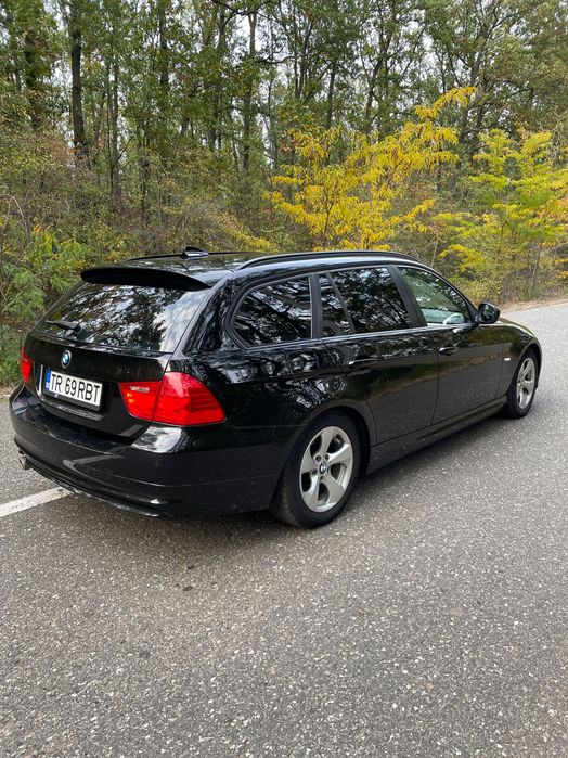 Vând bmw e91 an 2011
