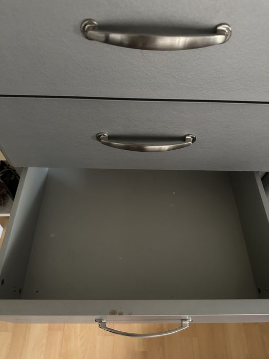 set mobilier 3 piese:dulap cu rafturi, dulap cu sertare, birou