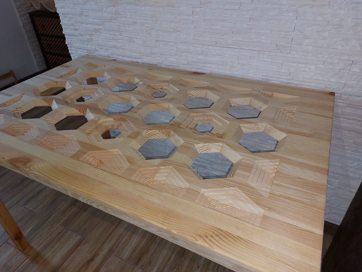 Masa lemn de pin, model INGO de la IKEA, personalizata prin gravare
