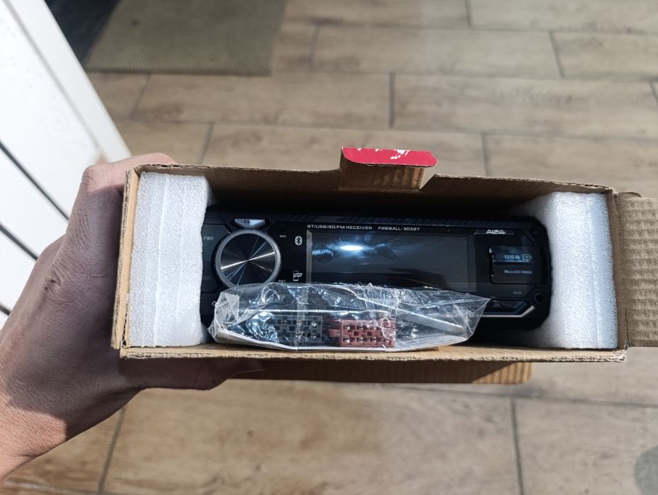 Продам магнитолу