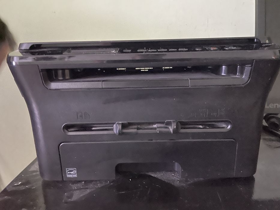 Boxe, imprimanta, calculator functional