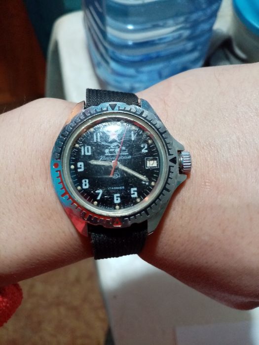 Продам часы восток командирские