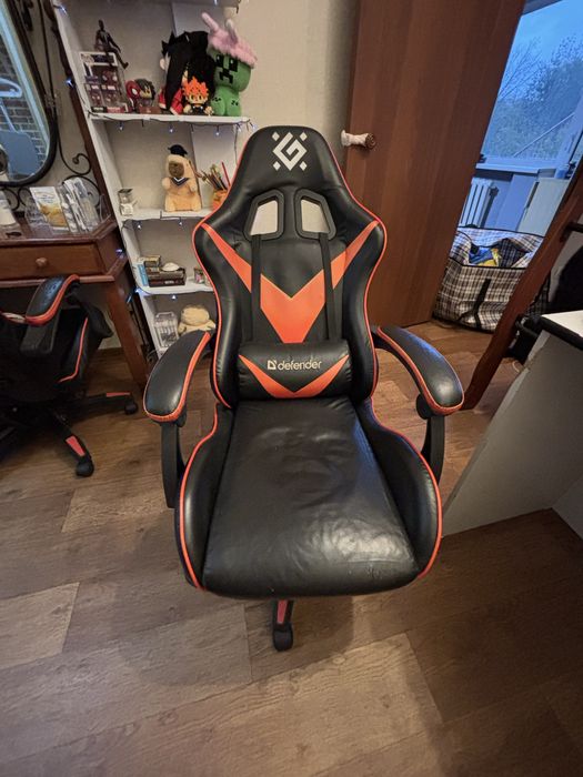 Продам игровое кресло