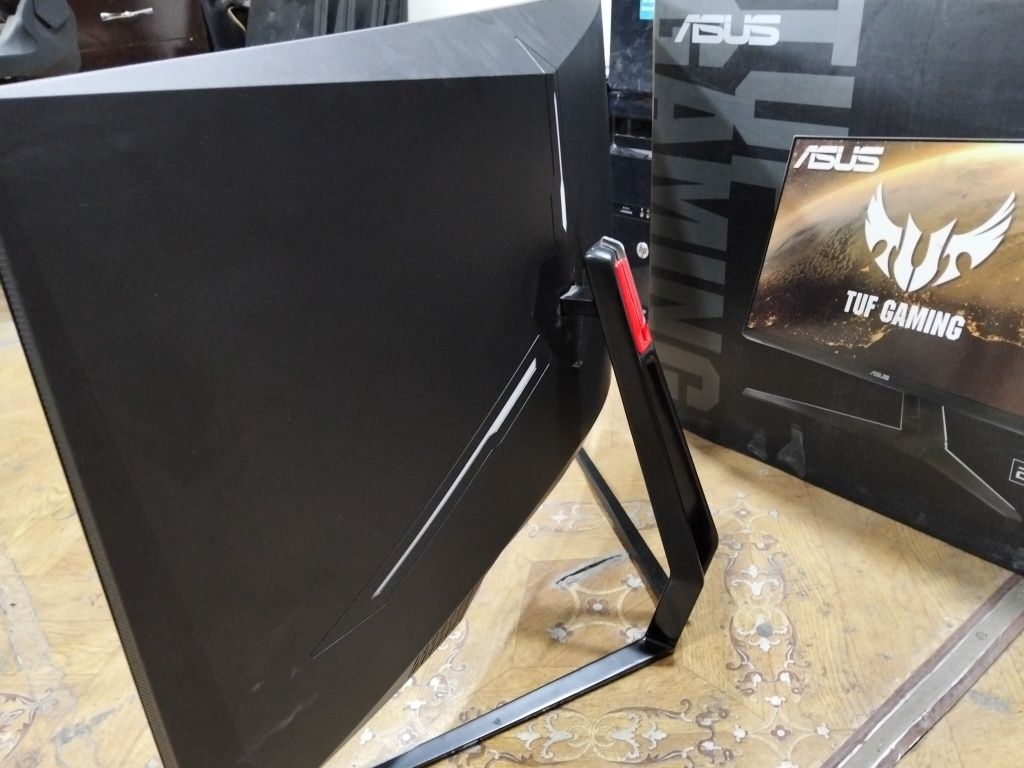 Avtech 32"  165hz yaxshi holatda aybi yoq