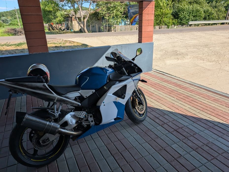 Honda CBR 954RR 2002 sau Schimb • Power Commander • GPR • 3500€