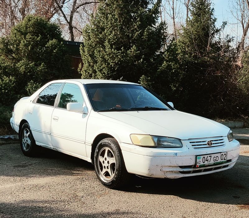 Авто в рассрочку Toyota Camry