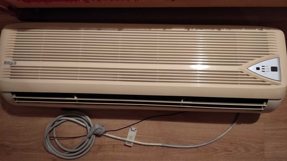 продава климатик ROLLS. 12-ка  с фреон