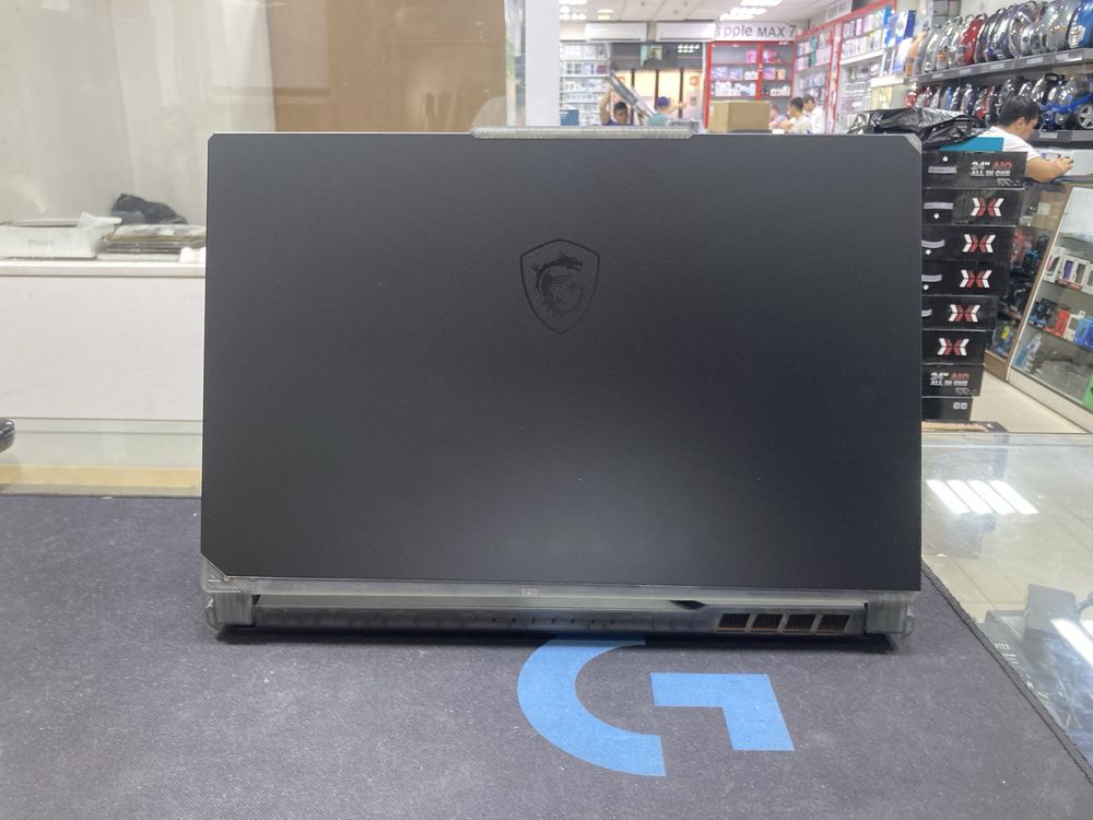MSI CYBORG 15 i7-12650H RTX 4060